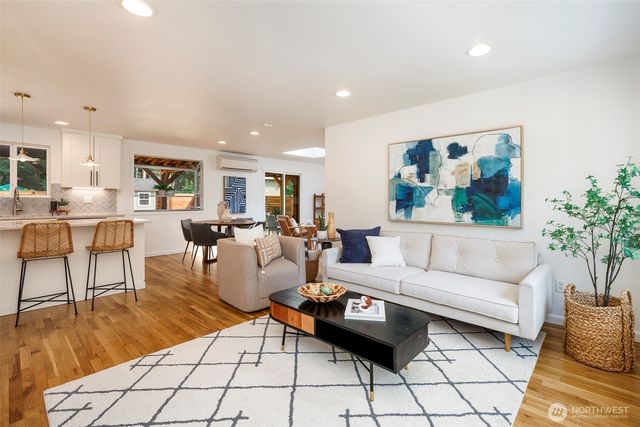 19704 NE 158th Street, Woodinville, WA 98077