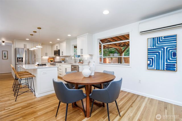19704 NE 158th Street, Woodinville, WA 98077