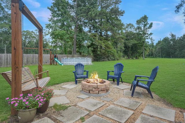 12060 Clanton Dr, Walker, LA 70785