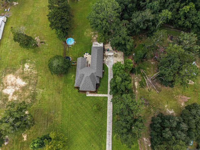 12060 Clanton Dr, Walker, LA 70785