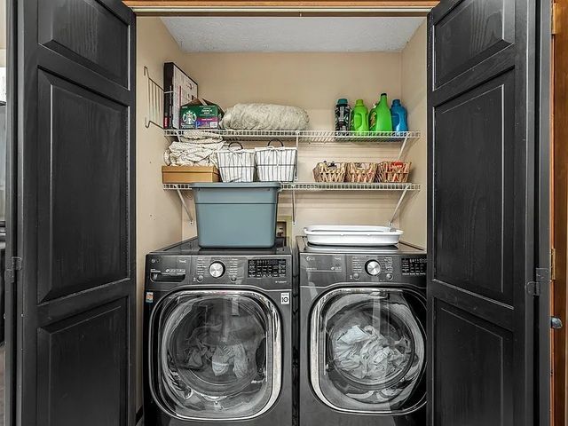 616 Belgium Dr, Hermitage, TN 37076