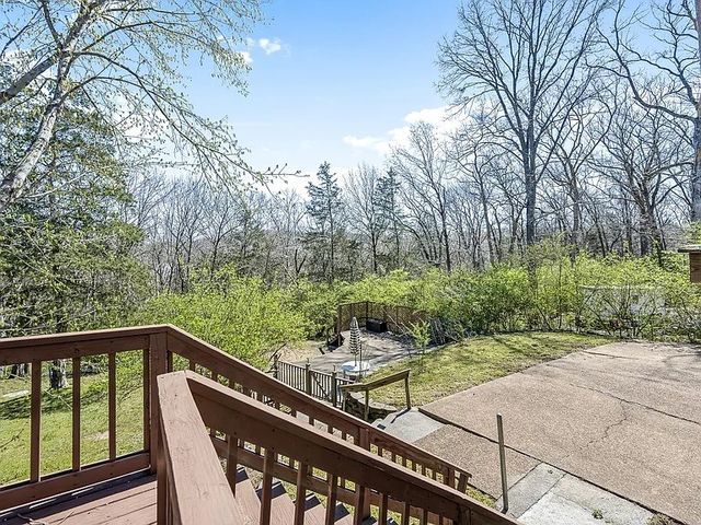 616 Belgium Dr, Hermitage, TN 37076