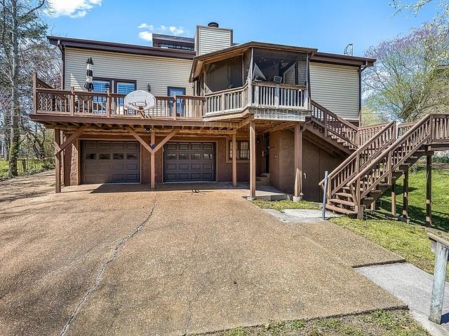 616 Belgium Dr, Hermitage, TN 37076