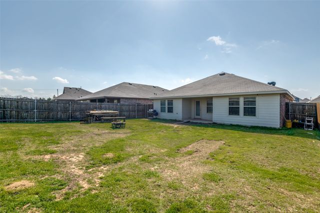 2141 Palestine Oak Drive, Royse City, TX 75189