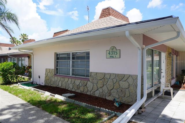 4315 TAHITIAN GARDENS CIRCLE H, Holiday, FL 34691