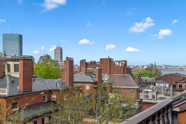 52 Pinckney St, Boston, MA 02114