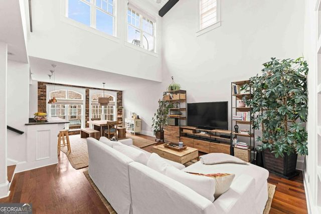 1884 Gordon Manor NE, Atlanta, GA 30307