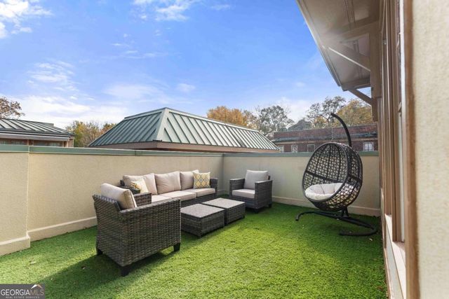 1884 Gordon Manor NE, Atlanta, GA 30307