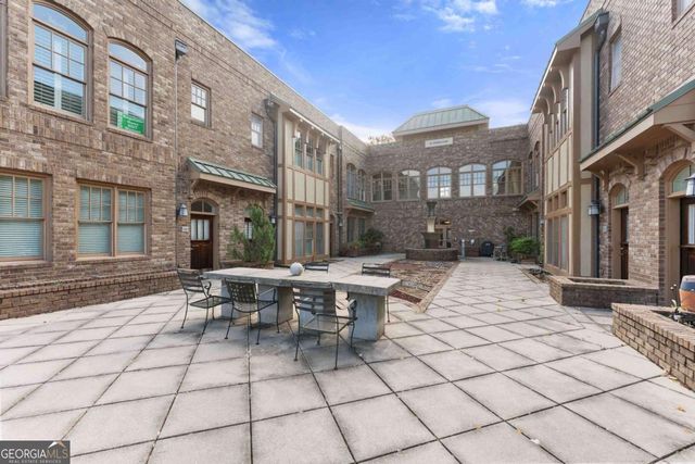 1884 Gordon Manor NE, Atlanta, GA 30307