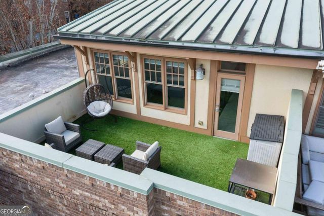 1884 Gordon Manor NE, Atlanta, GA 30307