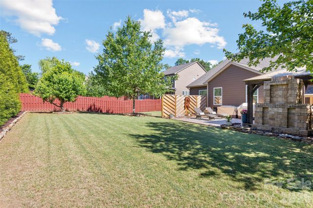 2240 Creek View Court, Fort Mill, SC 29707
