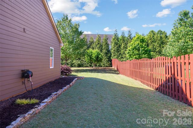 2240 Creek View Court, Fort Mill, SC 29707