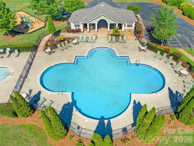 2240 Creek View Court, Fort Mill, SC 29707