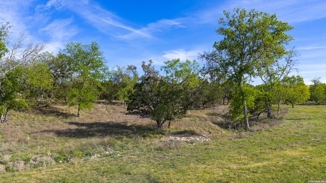 0018 Clearwater, Comfort, TX 78013