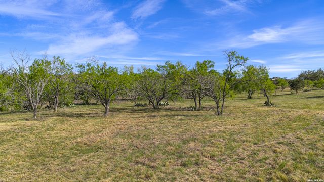 0018 Clearwater, Comfort, TX 78013