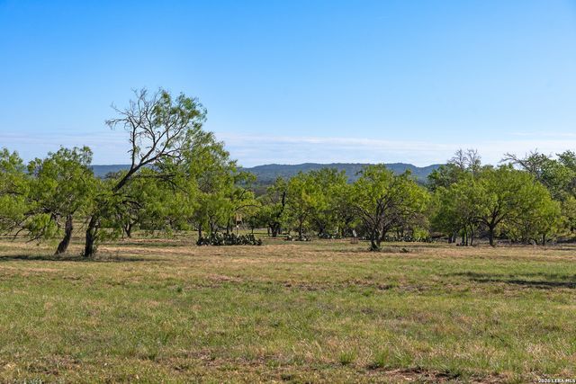 0018 Clearwater, Comfort, TX 78013