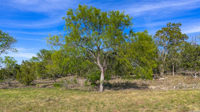 0018 Clearwater, Comfort, TX 78013