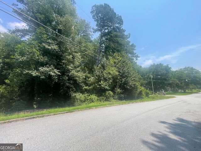 3064 Periwinkle Drive, Snellville, GA 30078