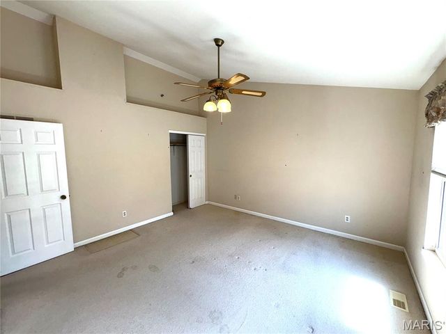 13019 Midfield Terrace, St Louis, MO 63146
