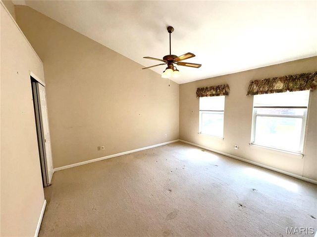 13019 Midfield Terrace, St Louis, MO 63146