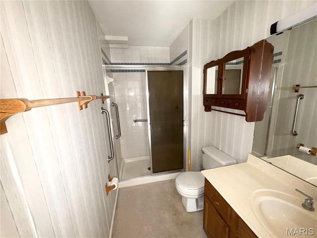13019 Midfield Terrace, St Louis, MO 63146