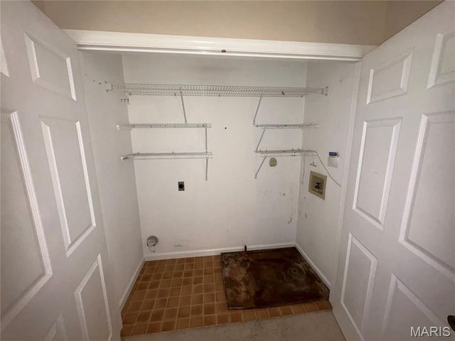 13019 Midfield Terrace, St Louis, MO 63146