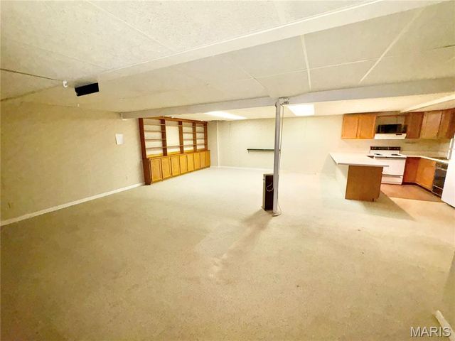 13019 Midfield Terrace, St Louis, MO 63146