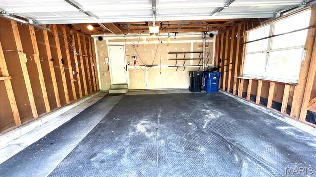 13019 Midfield Terrace, St Louis, MO 63146