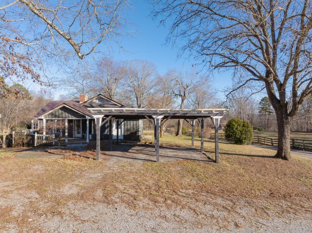 698 Payne Chapel Road, Lookout Mountain, GA 30750