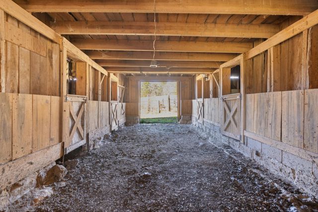 698 Payne Chapel Road, Lookout Mountain, GA 30750