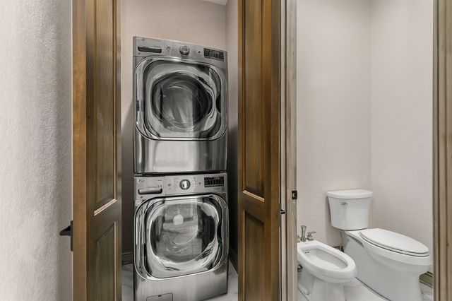 1723 Glenleven Terrace, West Des Moines, IA 50266