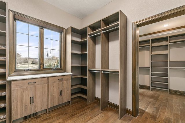 1723 Glenleven Terrace, West Des Moines, IA 50266