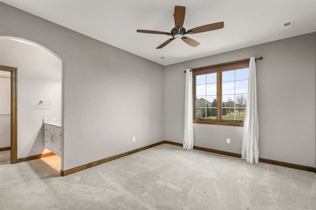 1723 Glenleven Terrace, West Des Moines, IA 50266