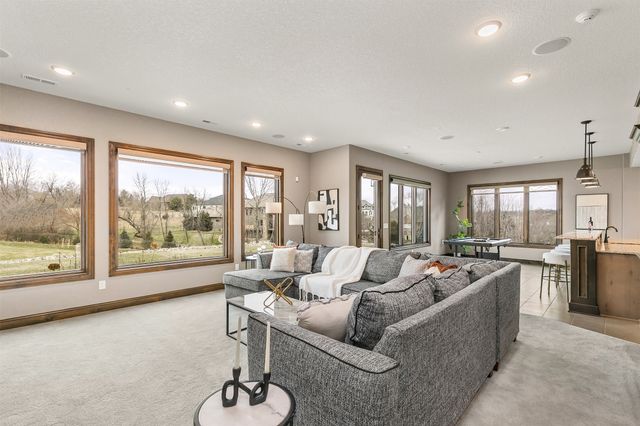 1723 Glenleven Terrace, West Des Moines, IA 50266