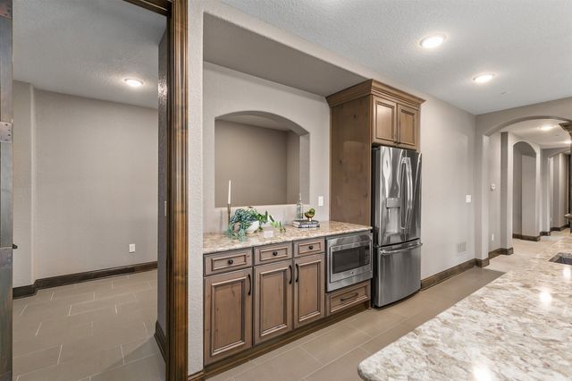 1723 Glenleven Terrace, West Des Moines, IA 50266