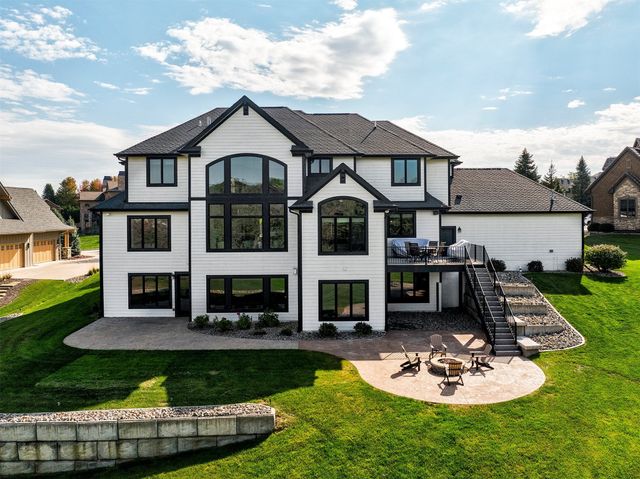 1723 Glenleven Terrace, West Des Moines, IA 50266