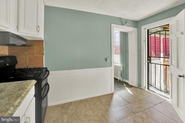 916 N 6TH ST, Reading, PA 19601