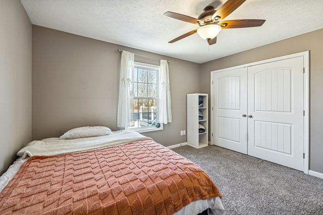 2583 W Mount Vernon Rd, Bethpage, TN 37022