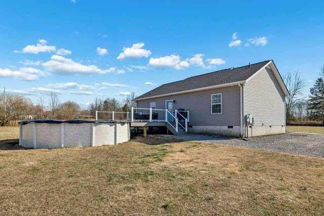 2583 W Mount Vernon Rd, Bethpage, TN 37022