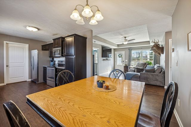 2583 W Mount Vernon Rd, Bethpage, TN 37022