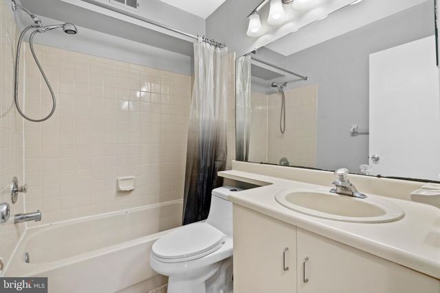 501-A HARWOOD CT, Mount Laurel, NJ 08054