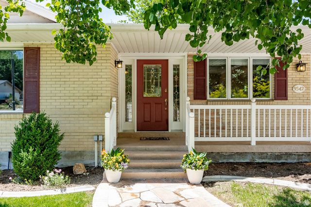 9542 S DAVID ST, Sandy, UT 84070