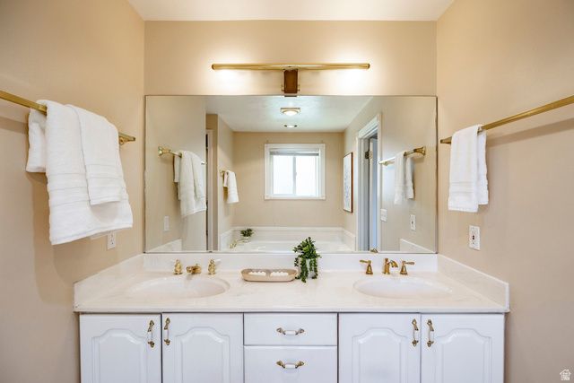 9542 S DAVID ST, Sandy, UT 84070