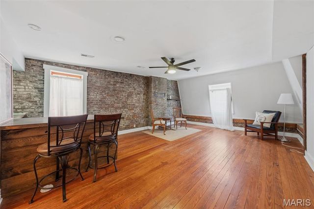 2117 S 13th Street, St Louis, MO 63104