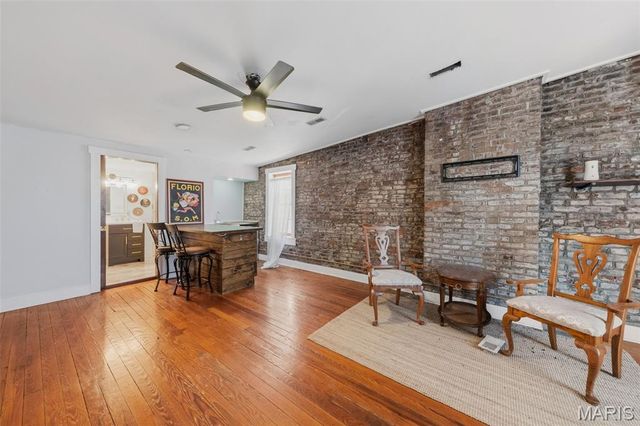 2117 S 13th Street, St Louis, MO 63104