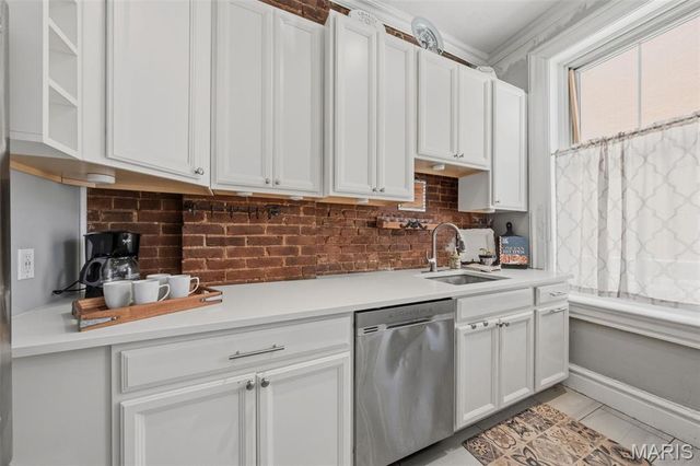 2117 S 13th Street, St Louis, MO 63104