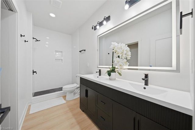 403 W Willis Avenue, High Point, NC 27260