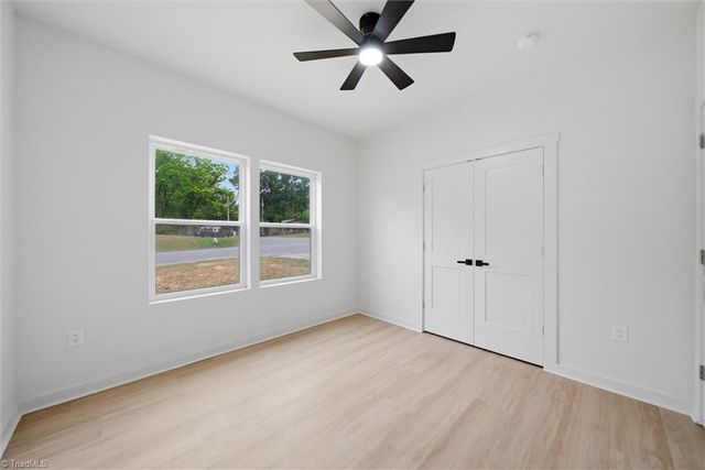 403 W Willis Avenue, High Point, NC 27260