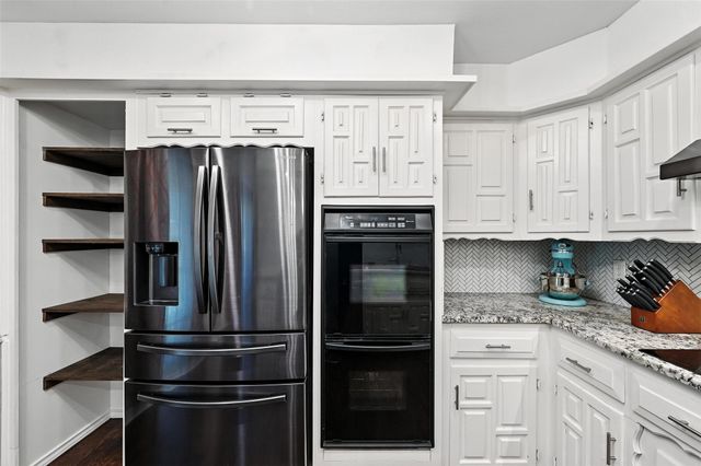826 E Cherry Street, Duncanville, TX 75116