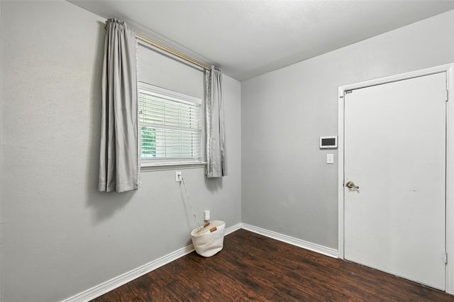 826 E Cherry Street, Duncanville, TX 75116